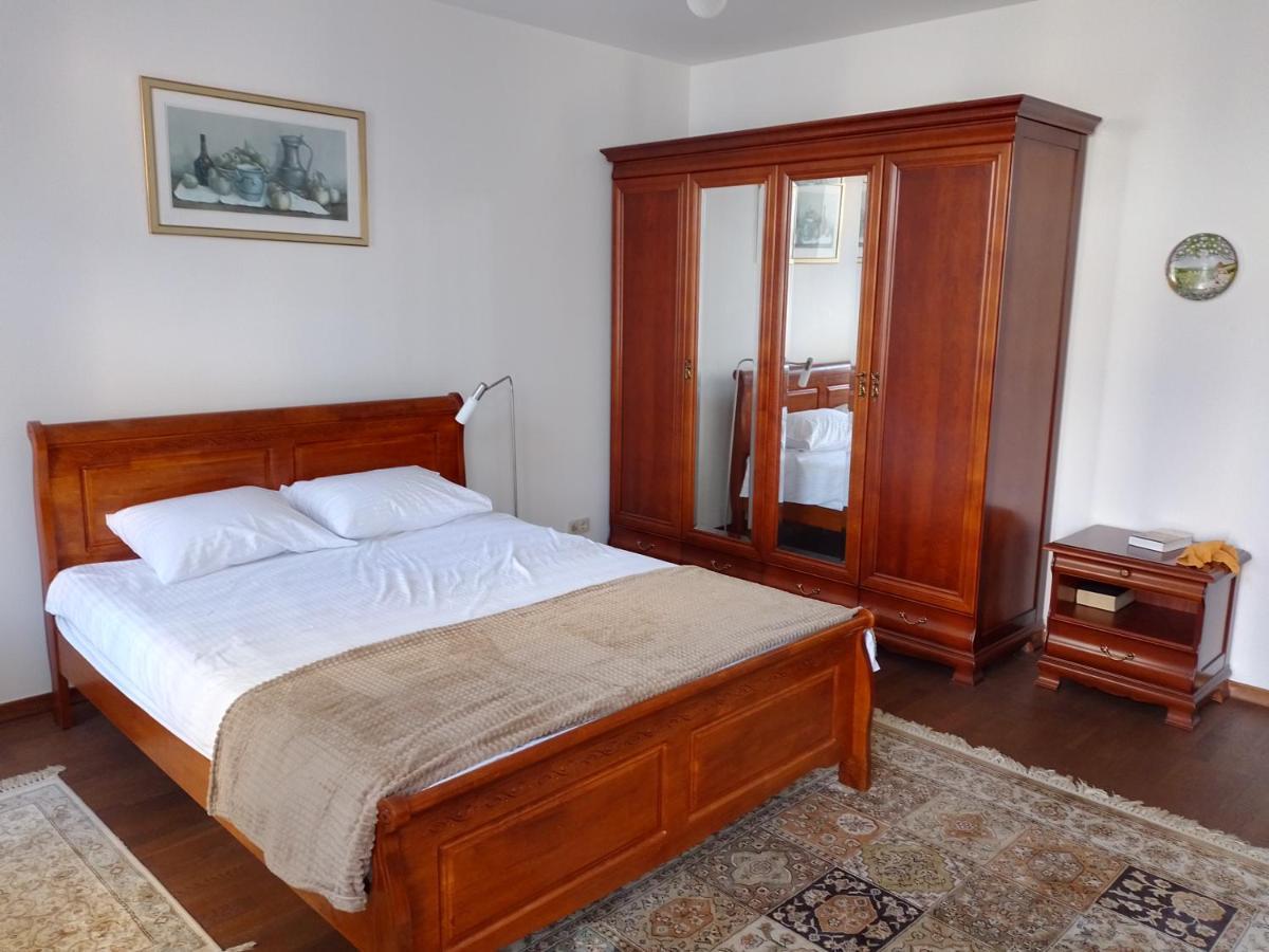 Premium Class Apartment, Free Parking, Maximum 5 Guests, 2 Bedrooms, 3 Beds Riga Exterior photo