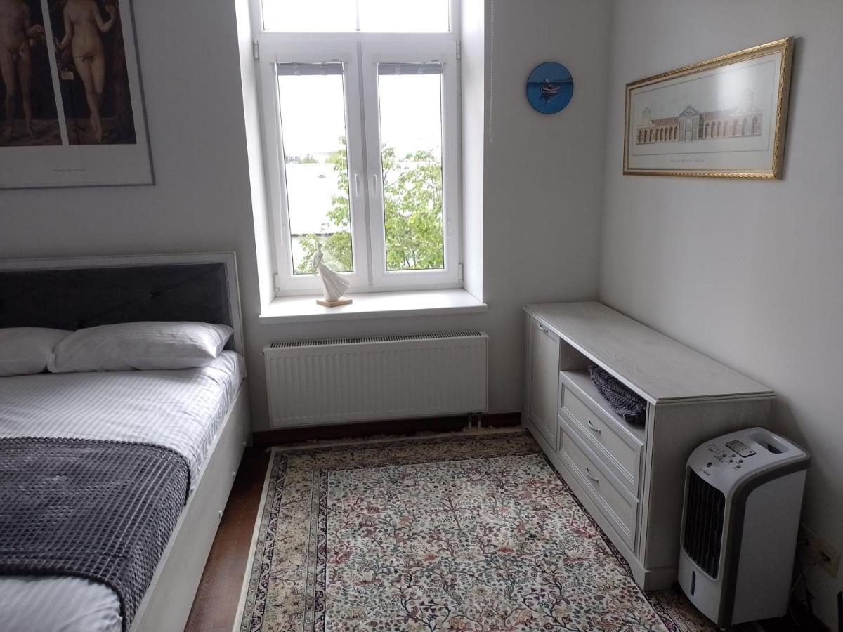 Premium Class Apartment, Free Parking, Maximum 5 Guests, 2 Bedrooms, 3 Beds Riga Exterior photo