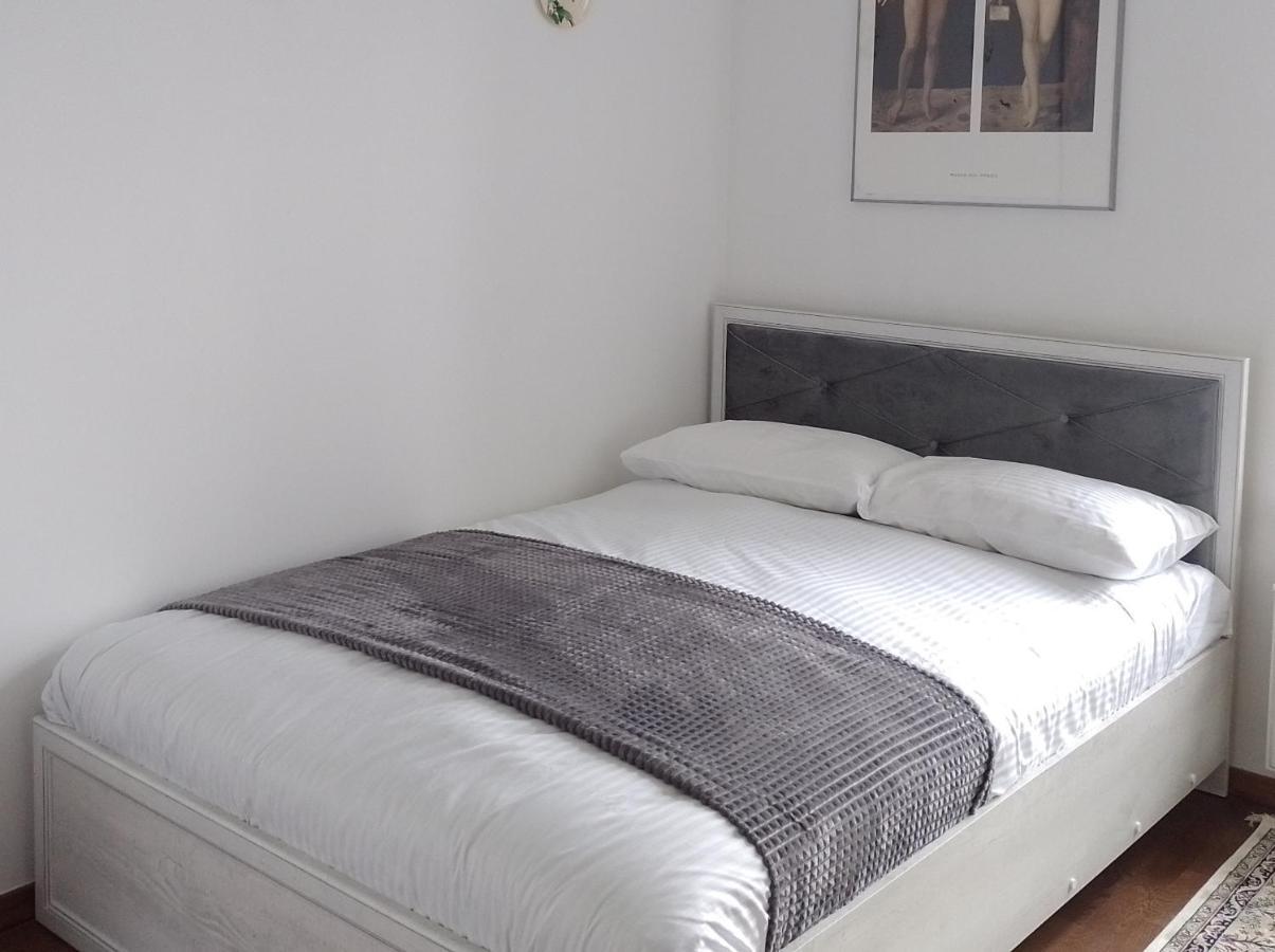 Premium Class Apartment, Free Parking, Maximum 5 Guests, 2 Bedrooms, 3 Beds Riga Exterior photo